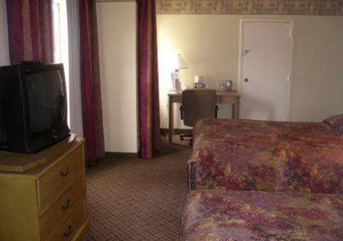 Pan American Inn And Suites Albuquerque Bilik gambar