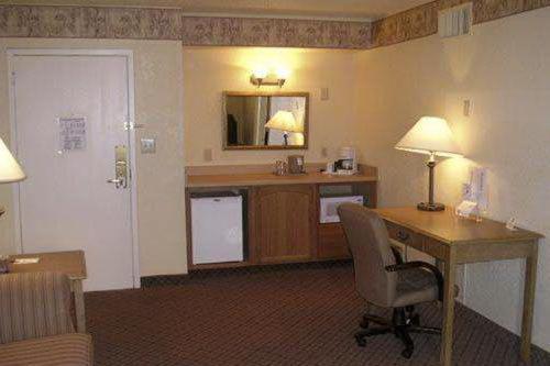 Pan American Inn And Suites Albuquerque Bilik gambar
